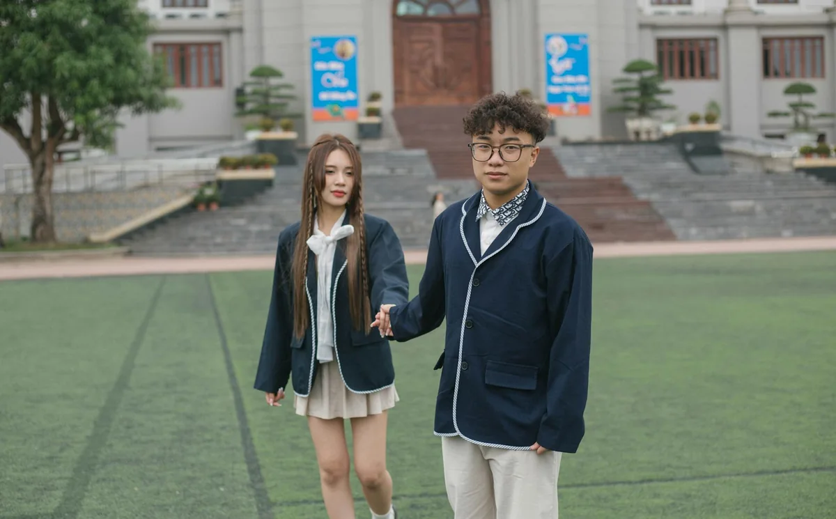 常见问题引导图，展示黑料网址服务咨询场景